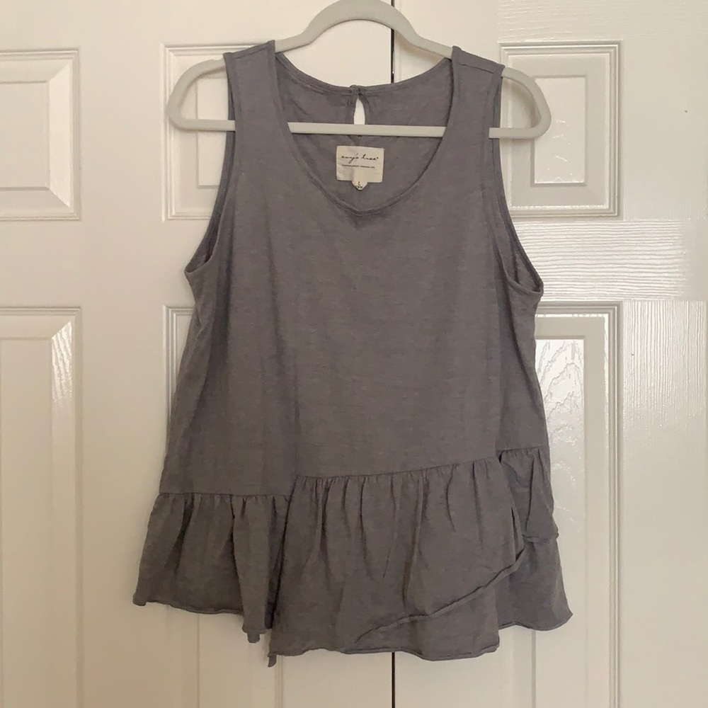 Evy’s Tree Ruffle Tank L - Picture 1 of 2